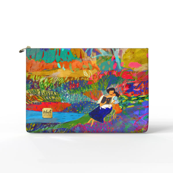 Bibsisita Clutch Bag- Our Favorite Story